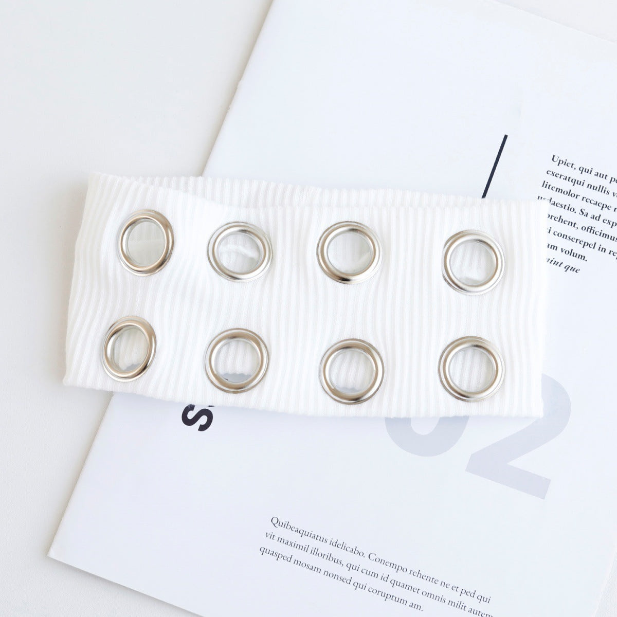 Hot Girl Metal Round Hole Hollow Out Elastic Ribbon Vintage Headwear