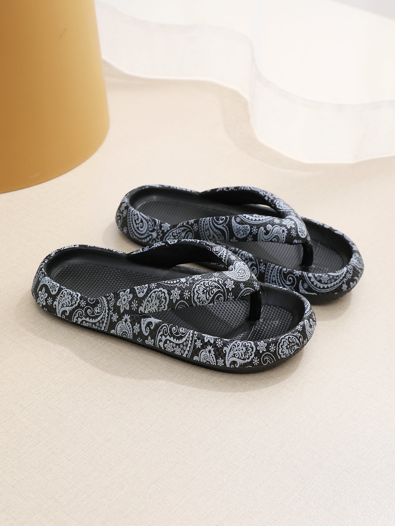 Flip-Flops Summer Flip-flops Thick-soled Fashion