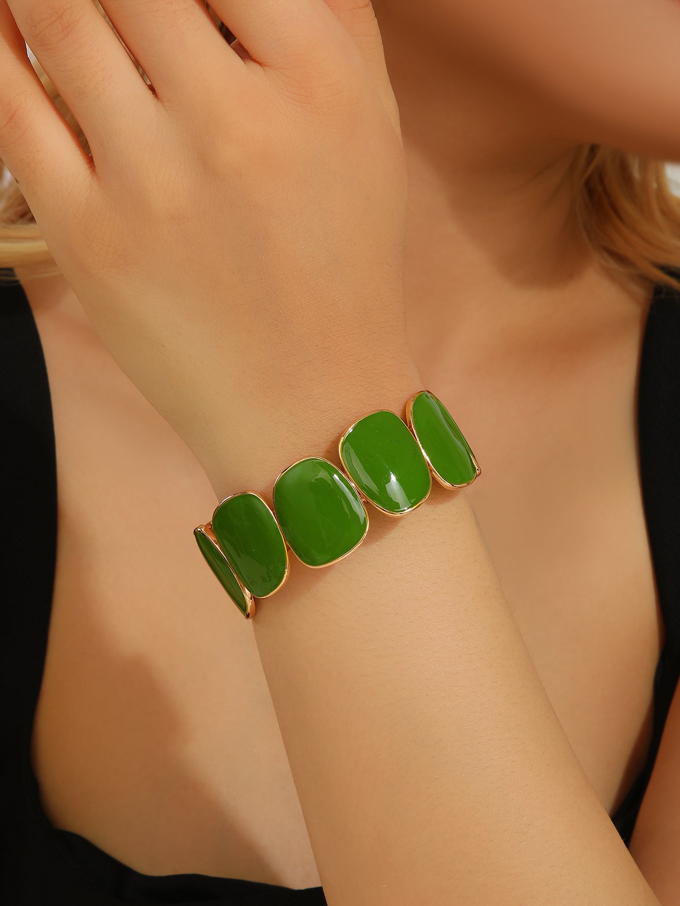 Fashionable And Elegant Adjustable Colored Bracelet